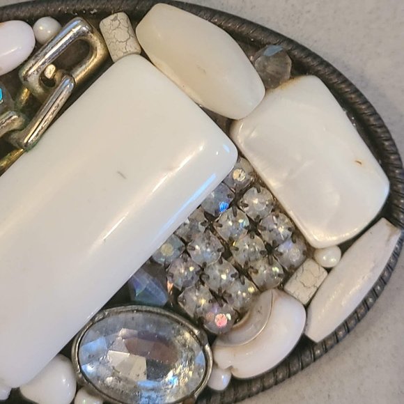 Decorative Beaded Belt Buckle - Picture 5 of 9